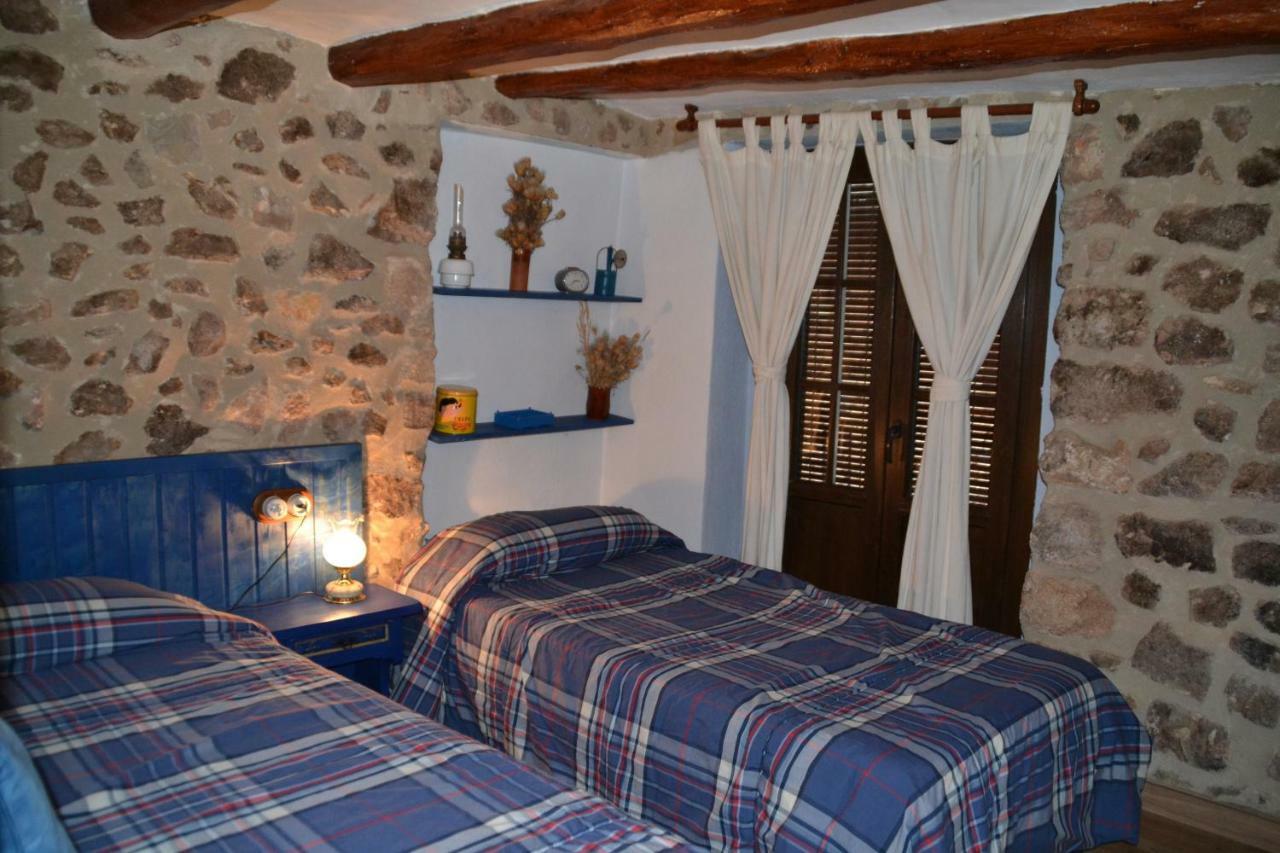 Can Font Guest House Сиурана Екстериор снимка